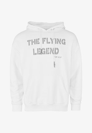 Hvid hoodie med en frontlomme, der har teksten "THE FLYING LEGEND" trykt i mørkegrå, samt en justerbar snøre til hætten.