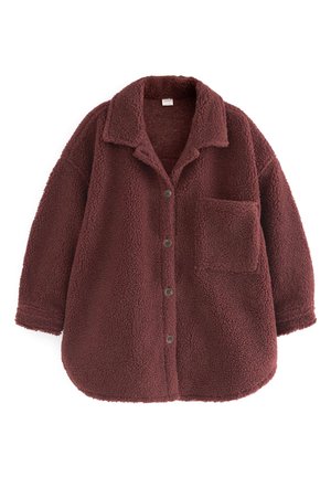 Mørkebrun sherpa fleecejakke med knapper, krave, lange ærmer og en brystlomme.
