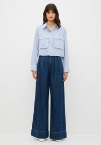 adL WITH CARGO POCKET - Skjorta - striped blue