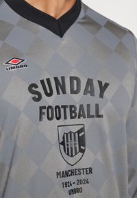Umbro FOOTBALL - Klubruházat - quiet shade