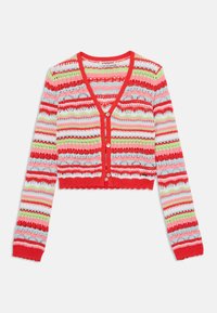 Cardigan court avec un liseré rouge, présentant des rayures horizontales multicolores en rose, vert et bleu, et une fermeture à boutons à l'avant.