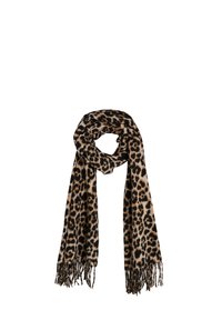 Bufanda de estampado de leopardo hecha de un tejido suave; presenta manchas negras y marrones sobre un fondo beige; bordes con flecos.