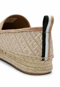 BOSS Espadrillas - light brown five