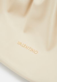 Valentino Bags LAKE  - Handväska - off white