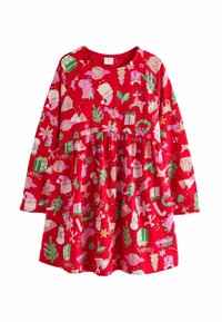 Röd långärmad klänning med ett lekfullt mönster av julmotiv som tomtar, träd, snögubbar och presenter på ett mjukt tyg.