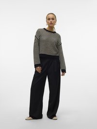 Vero Moda VMHAILEY WIDE PLEAT PANT - Broek - black