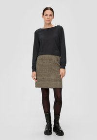 s.Oliver Langarmshirt - dunkelgrau