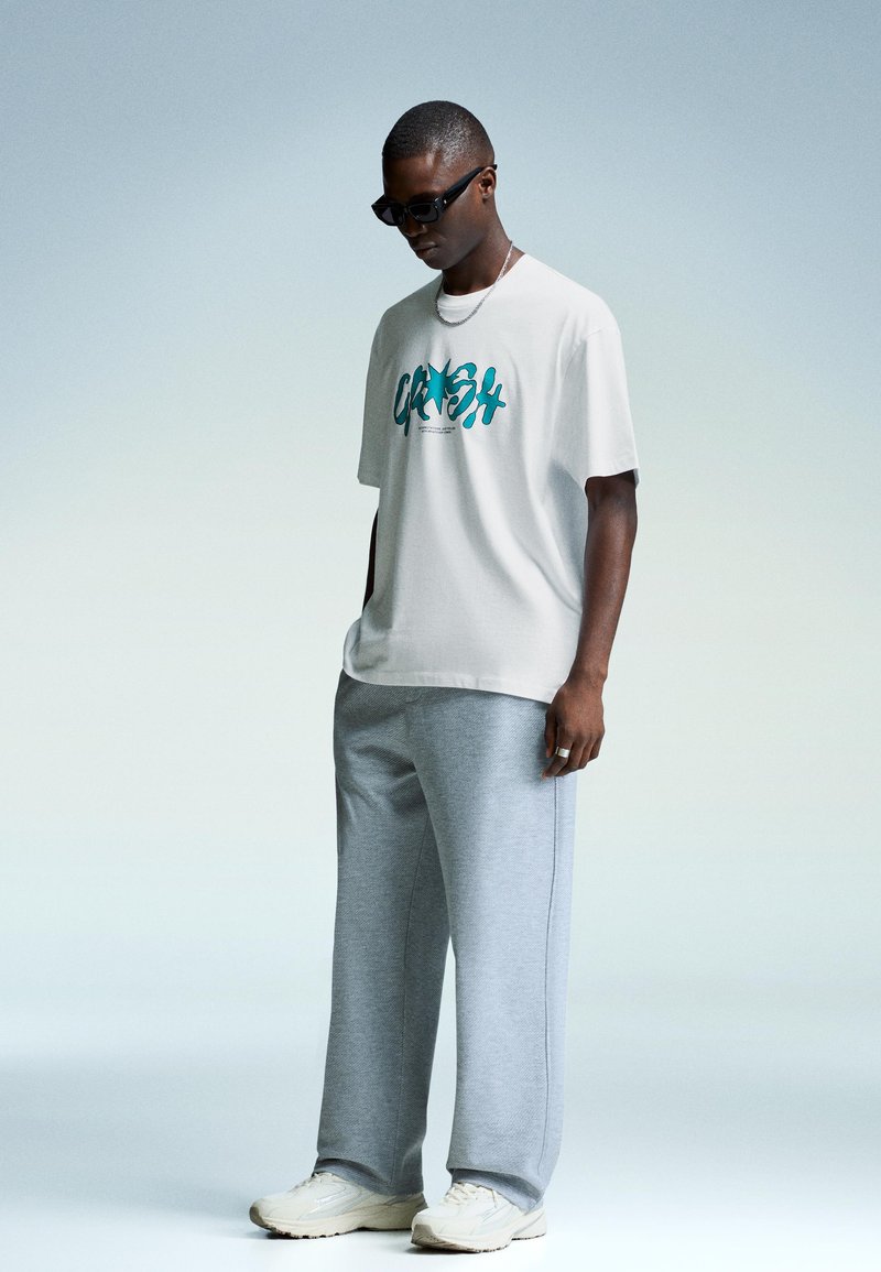 Bershka SHORT SLEEVE - Potiskana majica - white