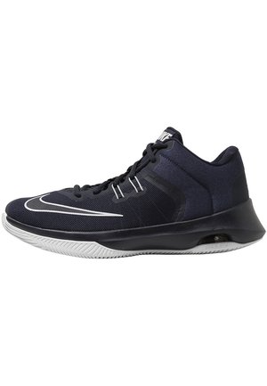 Czarno-białe sportowe buty typu mid-top z siateczkową cholewką, czarnymi sznurowadłami, białym logo Swoosh oraz grubą białą podeszwą z teksturowanym wzorem.