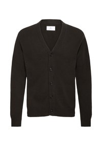 Tmavo hnedý pletený cardigan s V-krkom, rebrovanými manžetami a lemom, a piatimi čiernymi gombíkmi na prednej strane.