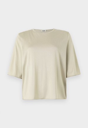 Kortskaftet, løstsittende topp i lys beige, med rund halslinning og myk tekstur, laget av et glatt, lett materiale.