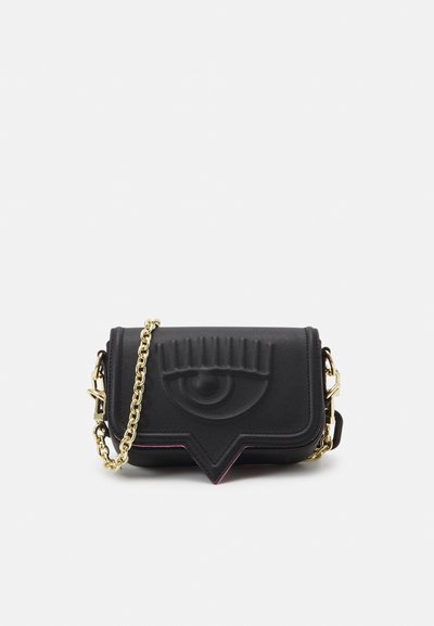 Sac De Soirée Chiara Ferragni EYELIKE BAGS Noir - Modèle 73SB4BA3ZS520899, Neuf Avec étiquettes