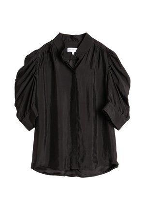 Svart satengbluse med ståkrage, puffede ærmer og knaplukning foran. Har en blød, glat tekstur og en løs pasform.