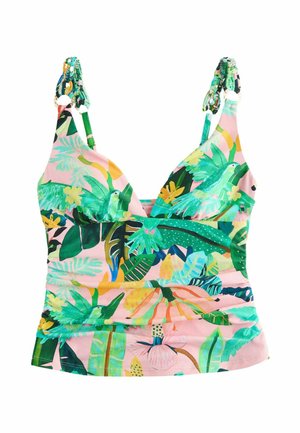 Dámske tričkové plavky s tropickým motívom siahajúcim na tankiny, obsahujúce zelené papagáje, veľké listy, ružové kvety, prepletené ramenné popruhy a ružové pozadie.