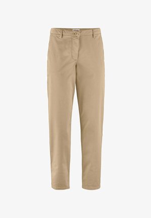 Beige broek met rechte pijpen, voorzien van een knoop- en ritssluiting, riemlussen en minimale stiksel details.