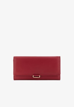 Portefeuille en cuir rouge avec une texture lisse, de forme rectangulaire et une fermeture à clasp doré. Présente un design épuré et minimaliste.