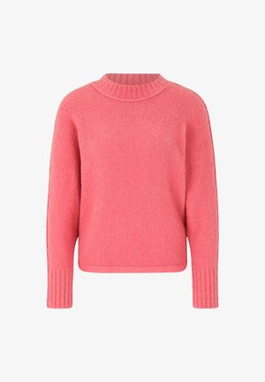 Roze langarm crewneck trui met geribbelde kraag en manchetten, gemaakt van zachte, gestructureerde brei, gepresenteerd op een witte achtergrond.