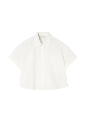 Kortærmet, cropped skjorte i hvidt stof. Har klassisk krave og en enkelt brystlomme. Glat tekstur med et minimalistisk design.