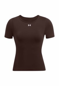 Brązowa dopasowana sportowa koszulka z krótkim rękawem wykonana z elastycznego materiału, z okrągłym dekoltem i małym białym logo z przodu.