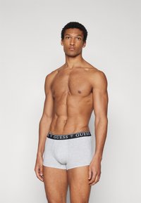 Guess TRUNK 5 PACK - Apakšbikses - black/white/grey/blue