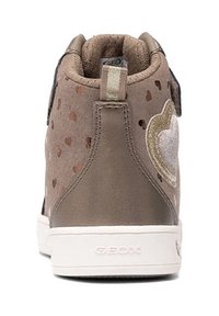Sneaker alta Geox marrone con motivi a cuore e suola bianca, vista da dietro.