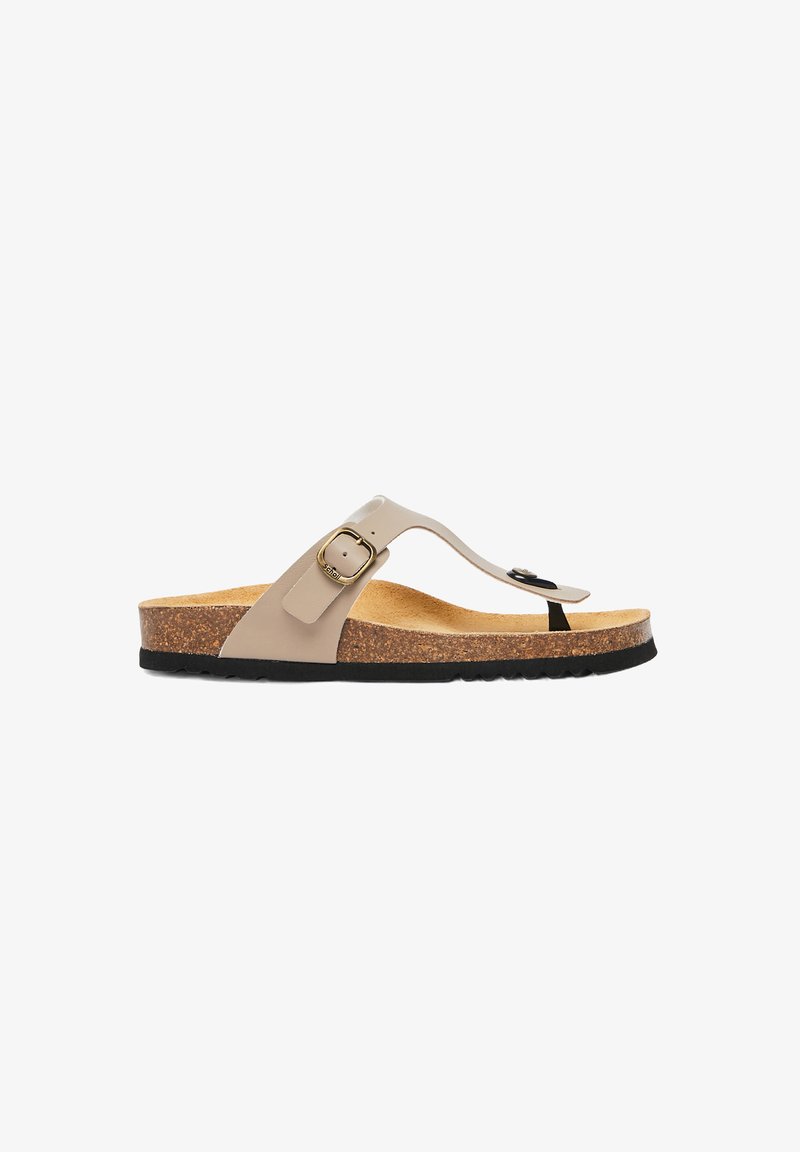 Beige teensandaal met een kurken voetbed, zwarte rubberen zool en een gouden gesp accent. Gladde strapontwerp met een minimalistische uitstraling.