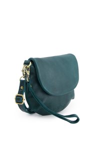 Blågrøn læder skuldertaske med frontklap, justerbar rem, guldfarvede låse og "VENEZIA" præget på den nederste kant foran.