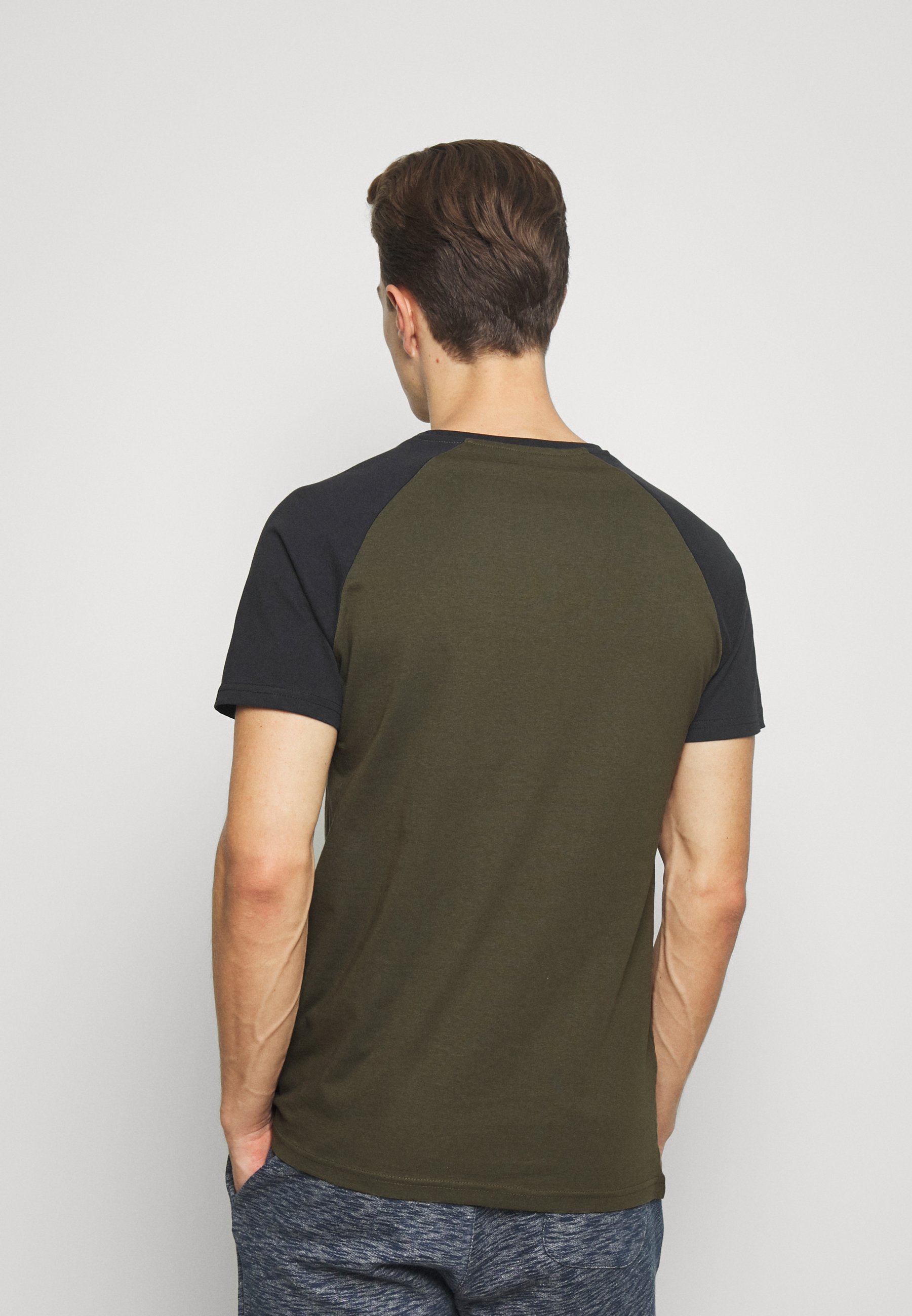 pier one basic t shirt