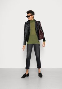 ARKET Camisola - khaki
