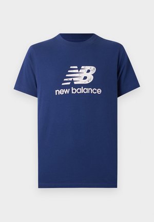 New Balance, SPORT ESSENTIALS STAMP LOGO UNISEX - Trükipildiga T-särk - blue oyster/pink salt