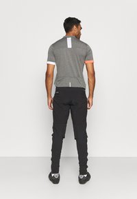 Vaude MENS VIRT PANTS - Auduma bikses - black