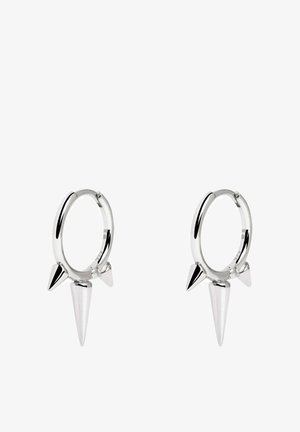 Pendientes de aro de plata con tres picos cónicos adjuntos, acabado pulido, forma redonda y mecanismo de cierre de bisagra.