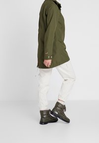 Icepeak Regnjacka - olive