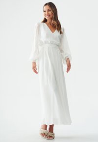 THE FATED UBERT - Vestito lungo - ivory