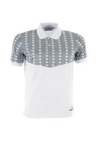 Polo a maniche corte in bianco con una parte superiore grigia a motivo, caratterizzata da ripetuti grafismi geometrici e un design del colletto classico.