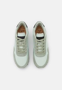 Woden NORA III - Sapatilhas - desert sage