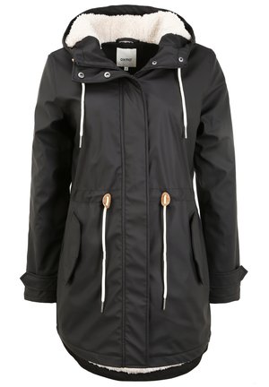 Parka nera impermeabile con cappuccio foderato in pile crema, vita con coulisse, due tasche frontali e asole in legno. Superficie esterna liscia.