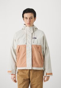 Patagonia SKYSAIL - Giacca outdoor - dyno white/terra pink