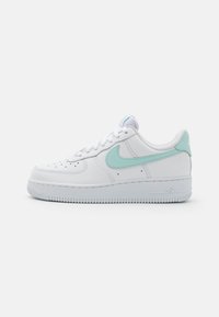 Nike Sportswear - AIR FORCE 1 07 FLYEASE - Edzőcipő - white/jade ice Miniatűr kép 1