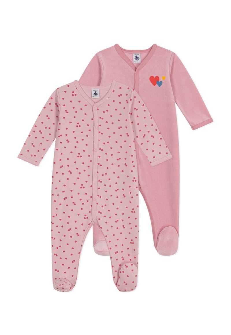 Due body per neonati color rosa: uno solidale con grafiche a forma di cuore, l'altro di un rosa chiaro con cuori rossi sparsi. Entrambi presentano maniche lunghe e design con i piedi.