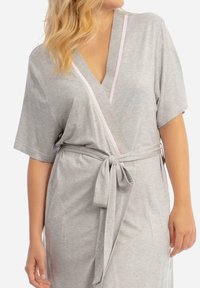 LOHE Albornoz - gris