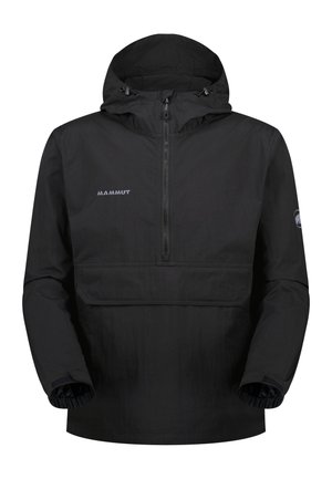 Zwarte waterdichte jas met capuchon, rits aan de voorkant, elastische manchetten, Mammut-logo op de borst en arm, en een groot klepzak aan de voorkant.