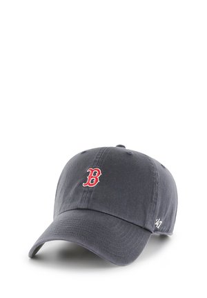 Navy baseball cap made of cotton with a curved brim, featuring a red embroidered "B" logo on the front and a small white logo on the side.