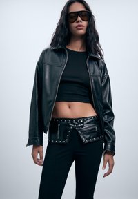 Stradivarius WIDE WITH STUDS Ceinture taille haute black/noir