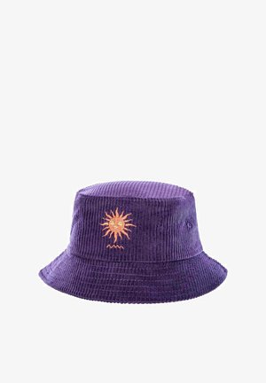 Fioletowy kapelusz typu bucket z sztruksu z pomarańczowym haftowanym słońcem i falistymi liniami z przodu.
