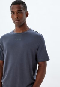 Koton SLOGAN - Camiseta estampada - anthracite