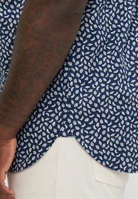 Tommy Hilfiger SHIRT - Shirt - preppy navy/ivory
