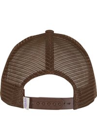 Brun nett cap med en solid brun justerbar stropp bak. Har en rund form og ventilasjonshull gjennom hele materialet.