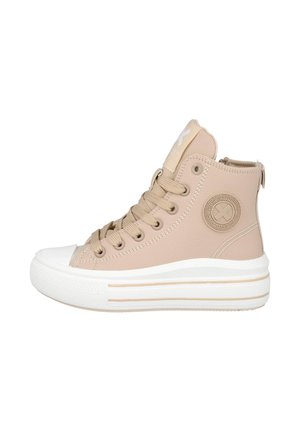 Zapatillas altas beige hechas de material sintético texturizado. Cuenta con una puntera de goma blanca, cordones a juego y un parche de logo circular.
