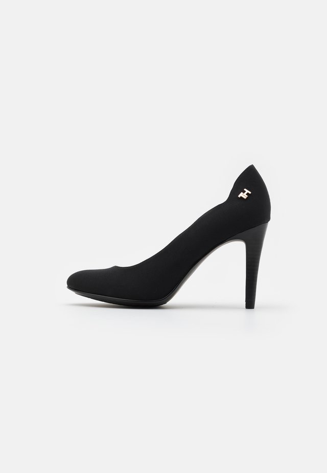 ESSENTIAL - Zapatos altos - black